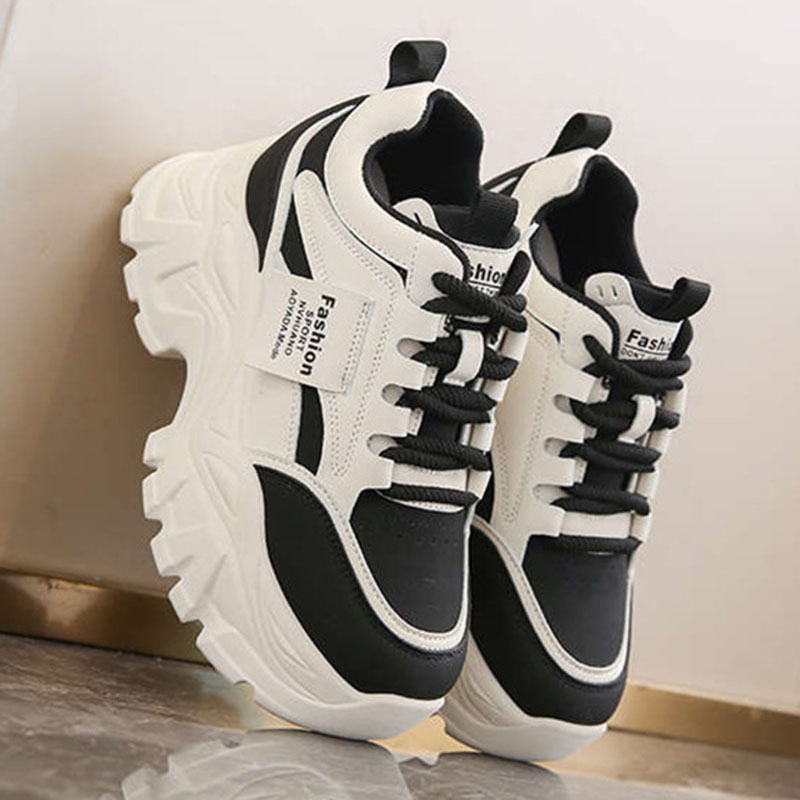 Zapatillas Deportivas de Plata - Sewing New reseña y precio
