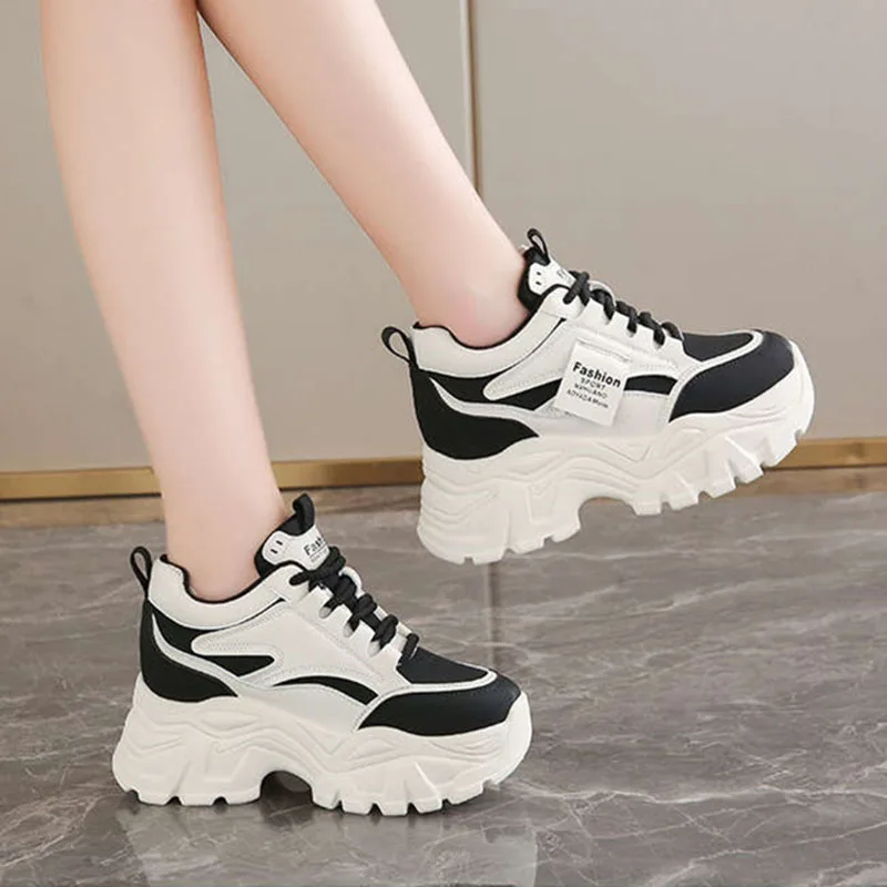 Zapatillas Deportivas de Plata - Sewing New reseña y precio